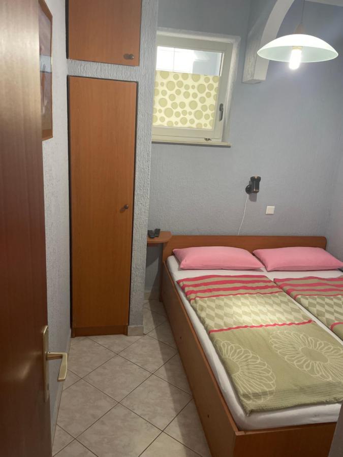 Apartmani Nina Crikvenica Exteriör bild