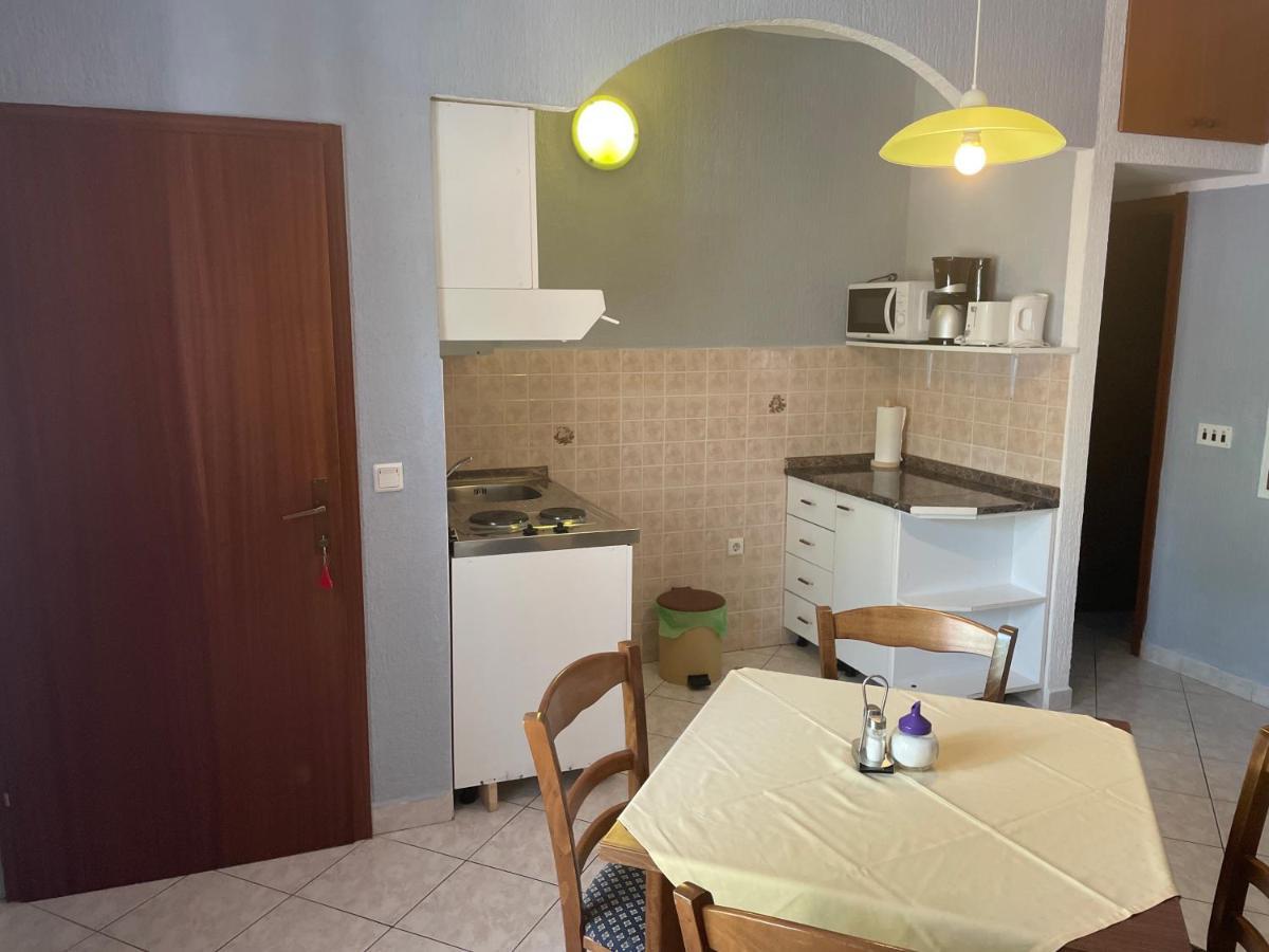 Apartmani Nina Crikvenica Exteriör bild